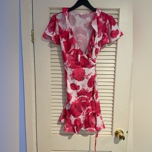 Pink Floral Wrap Mini Dress Pink/White NWOT-Size Medium